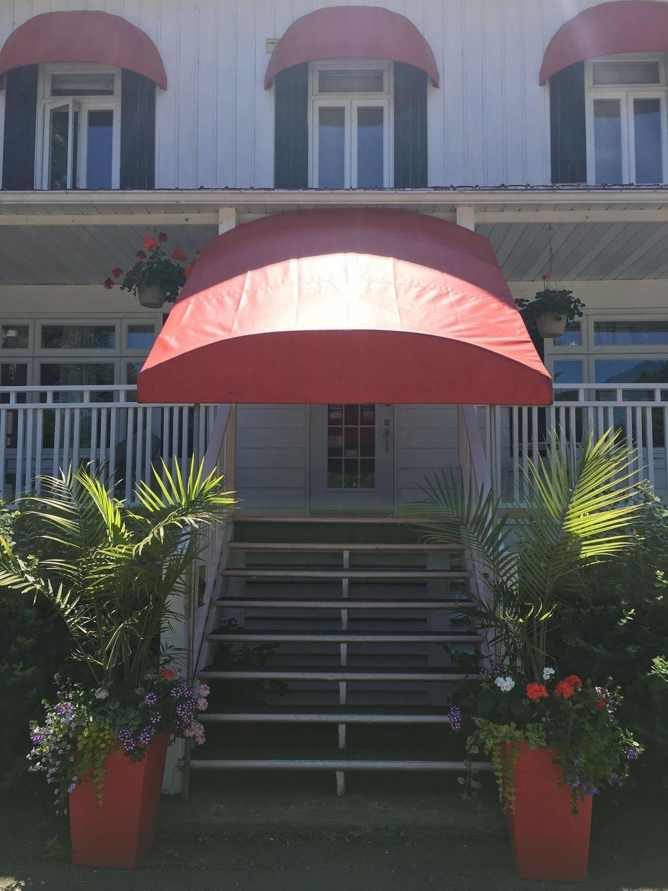 Auberge La Courtepointe Petite-Riviere-Saint-Francois Eksteriør bilde