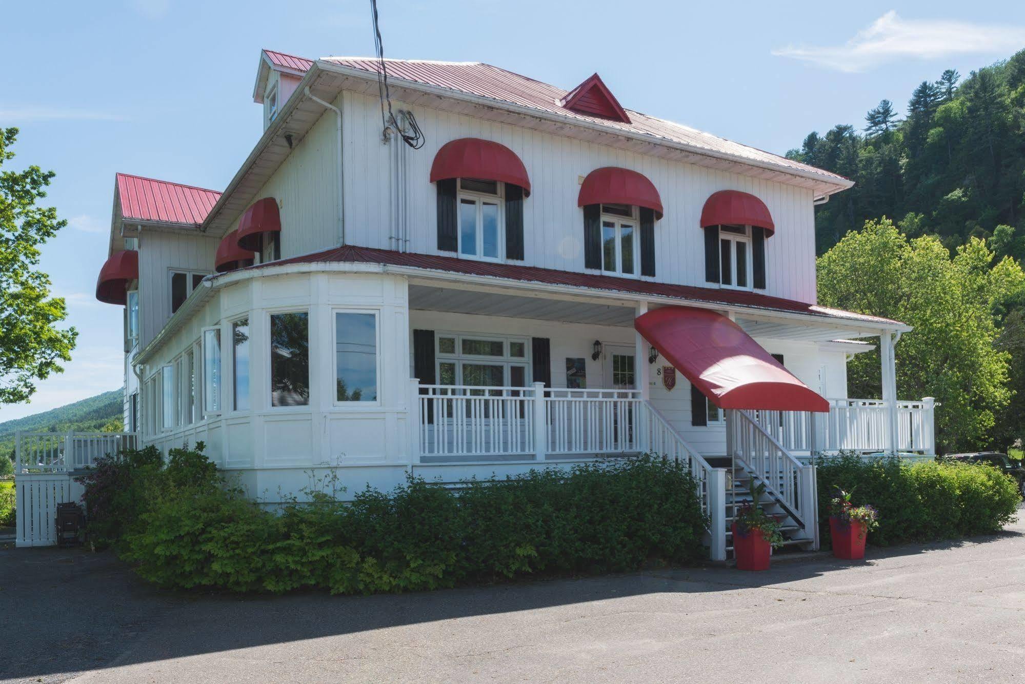 Auberge La Courtepointe Petite-Riviere-Saint-Francois Eksteriør bilde